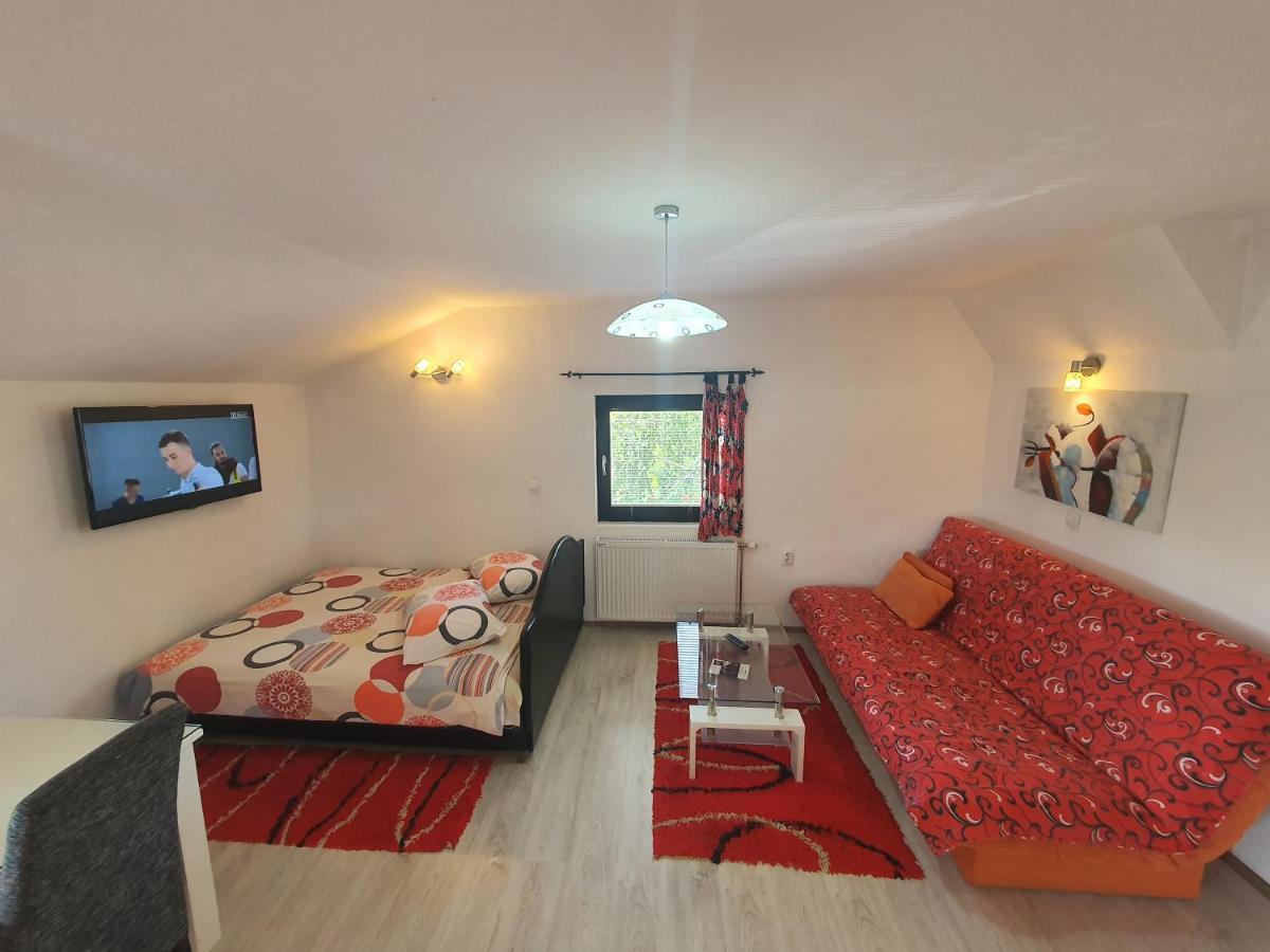 Milena Apartment *